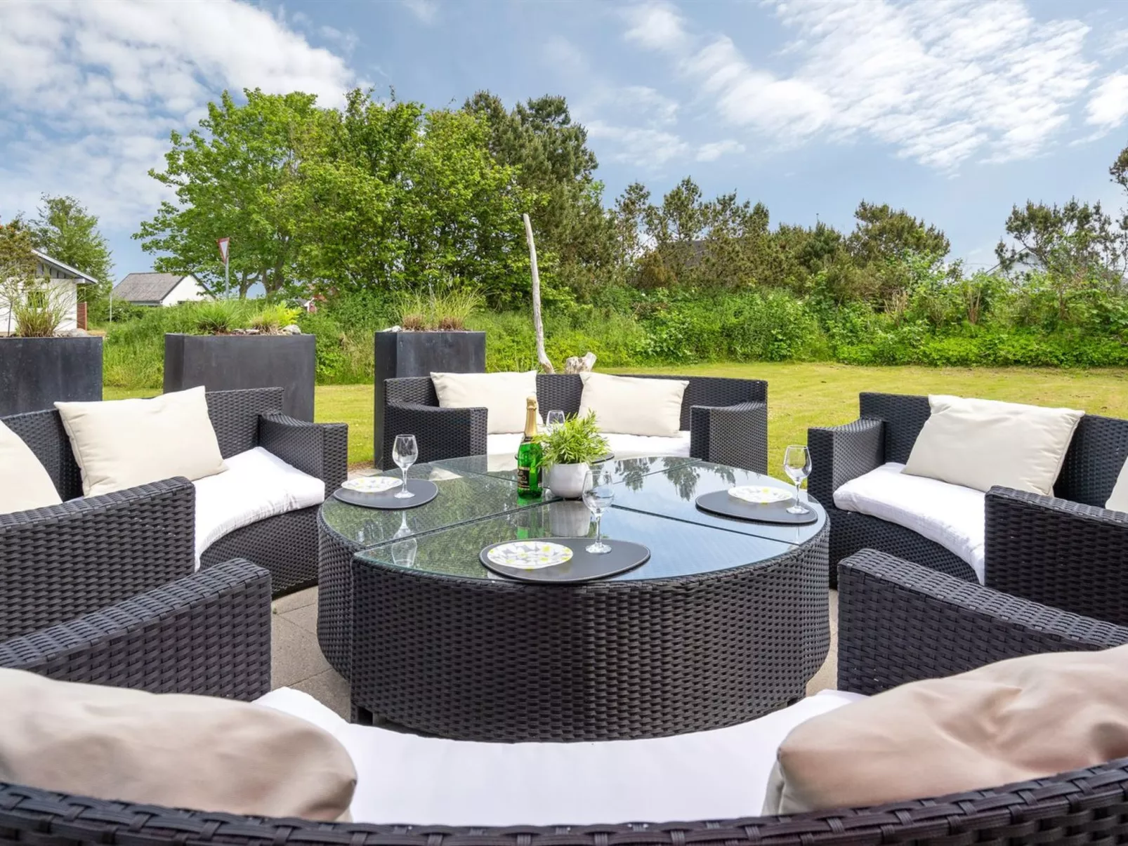 "Biorn" - 70m from the sea-Buiten