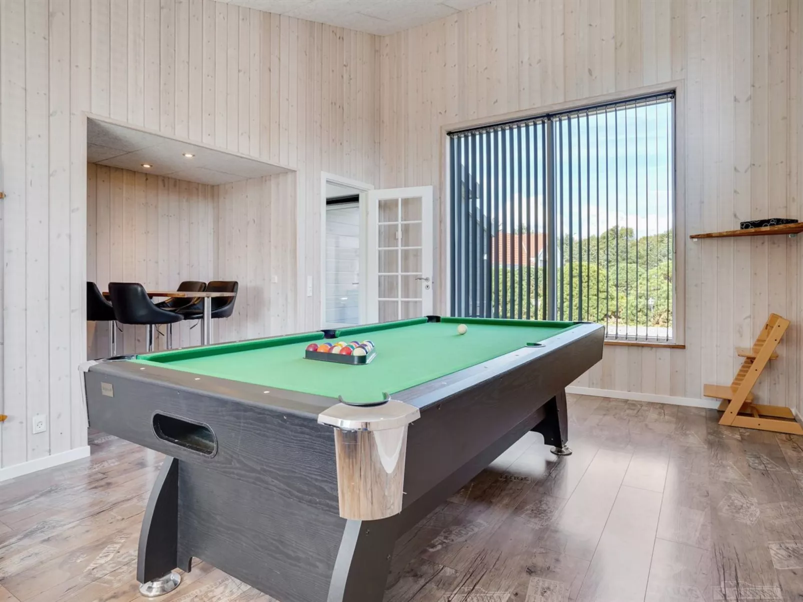 "Siegfried" - 500m from the sea-Binnen