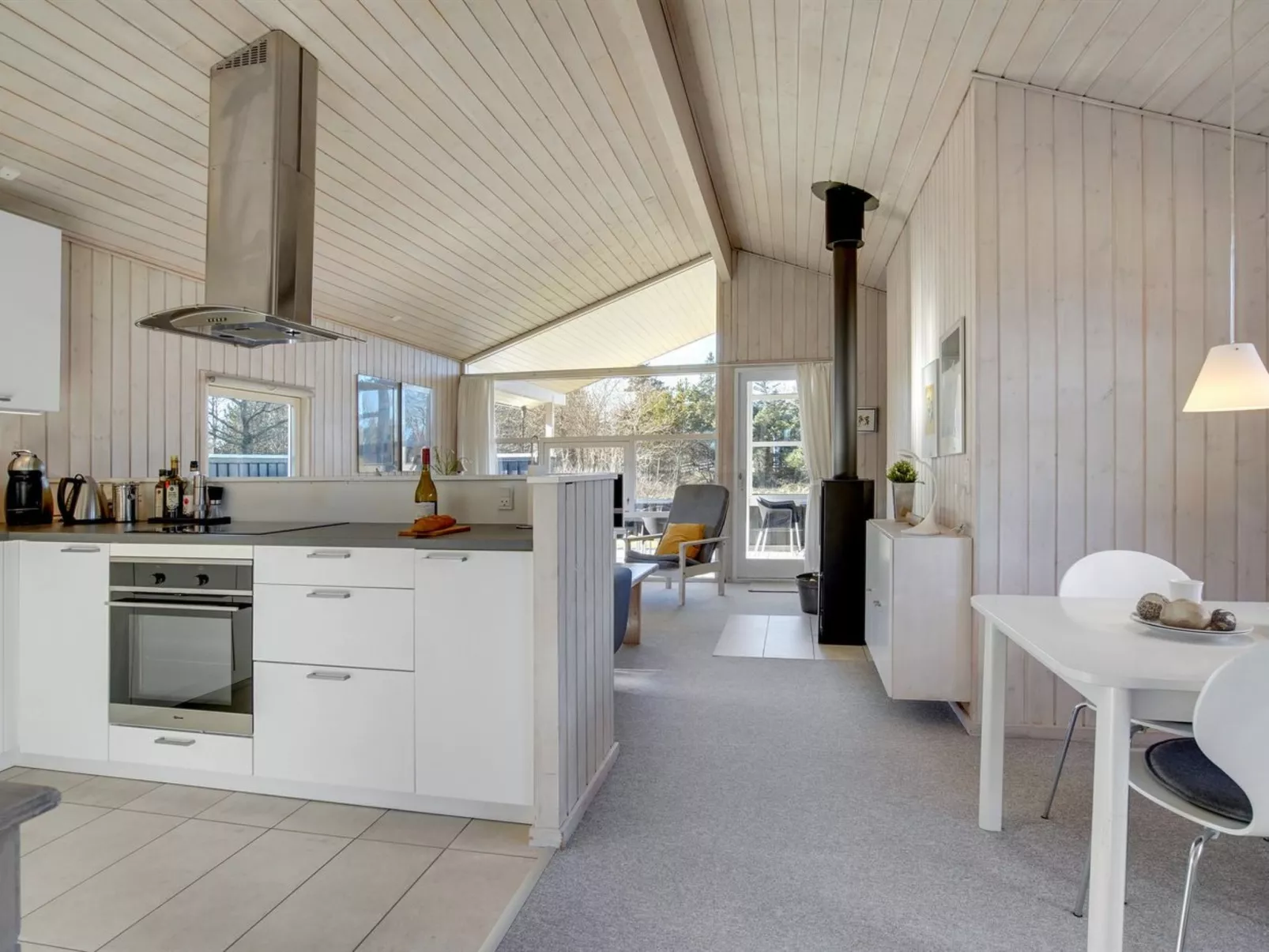 "Anahi" - 3km from the sea-Binnen