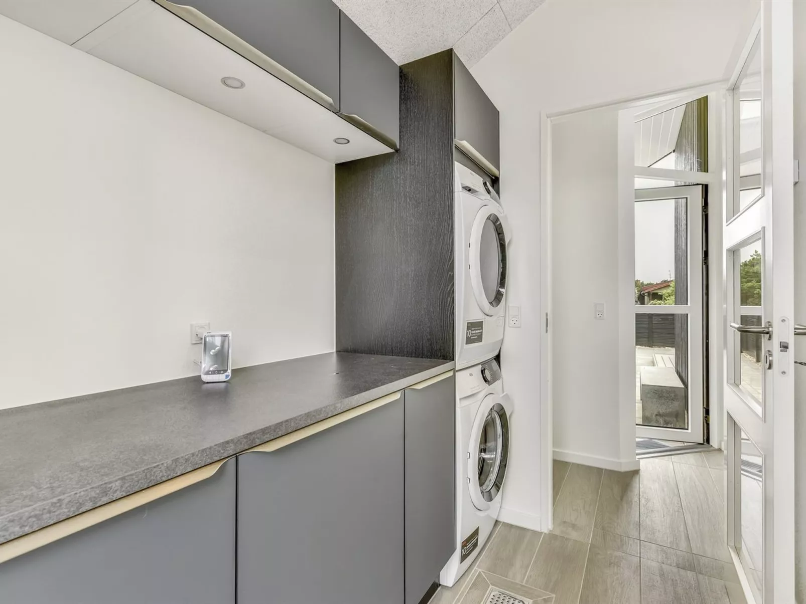 "Swante" -  from the sea-Binnen