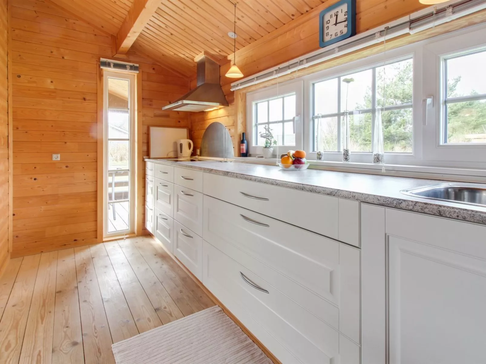 "Ulvi" - 300m to the fjord-Binnen