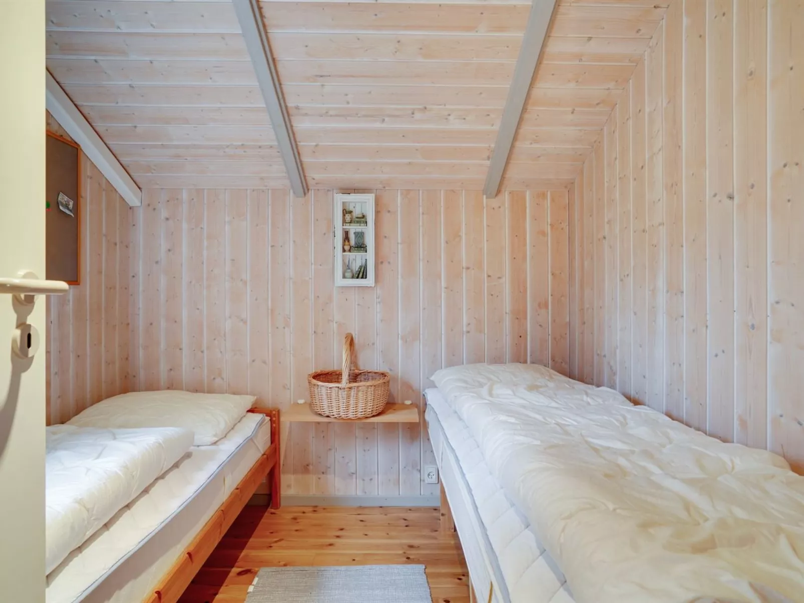 "Athislus" - 30km from the sea-Binnen