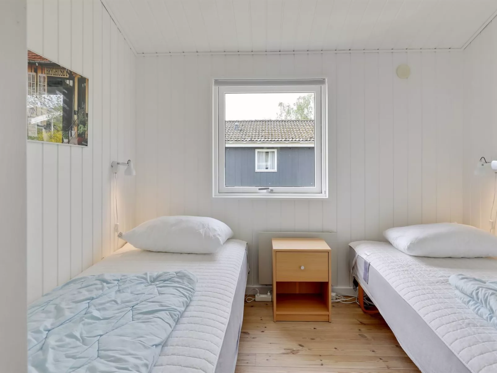 "Botolphus" - 20m from the sea-Binnen