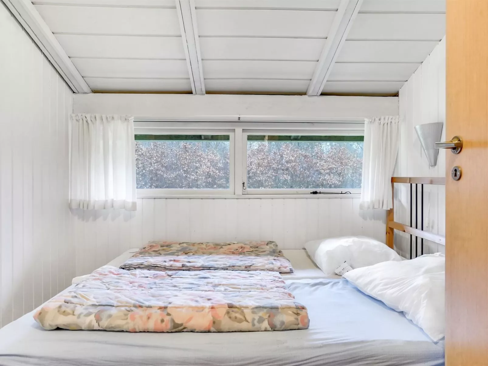 "Hardy" - 30km from the sea-Binnen