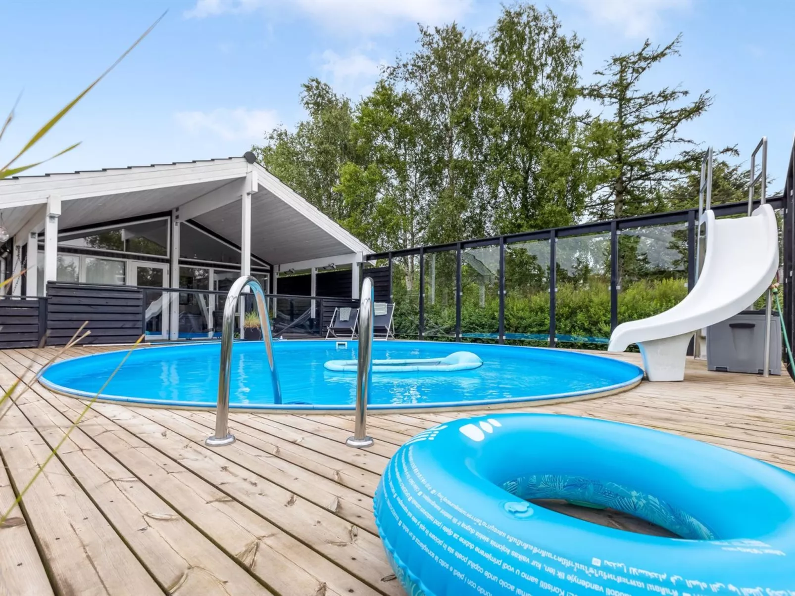 "Herta" - 700m from the sea-Buiten