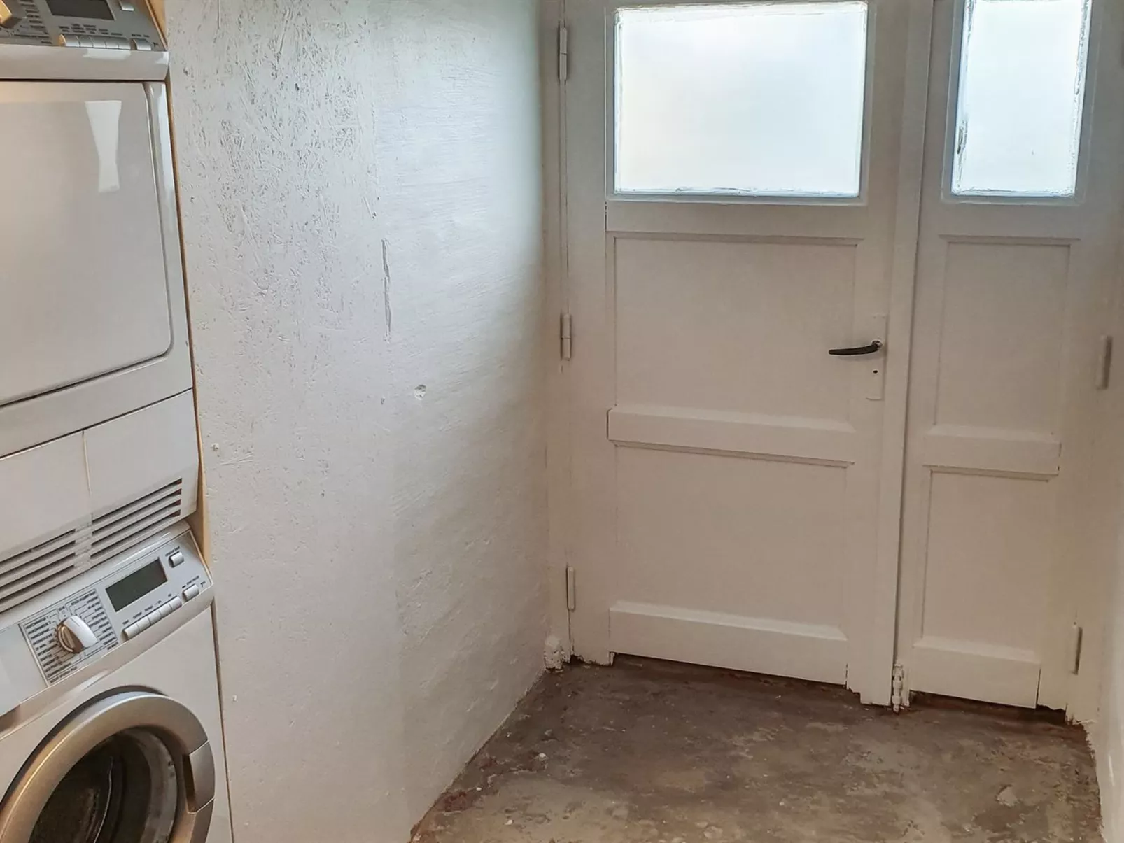 "Teodosij" - 1.1km from the sea-Binnen