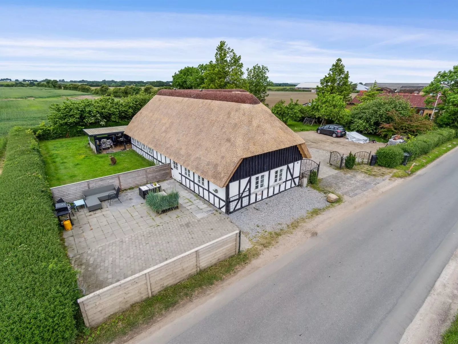 "Thessa" - 900m from the sea-Buiten