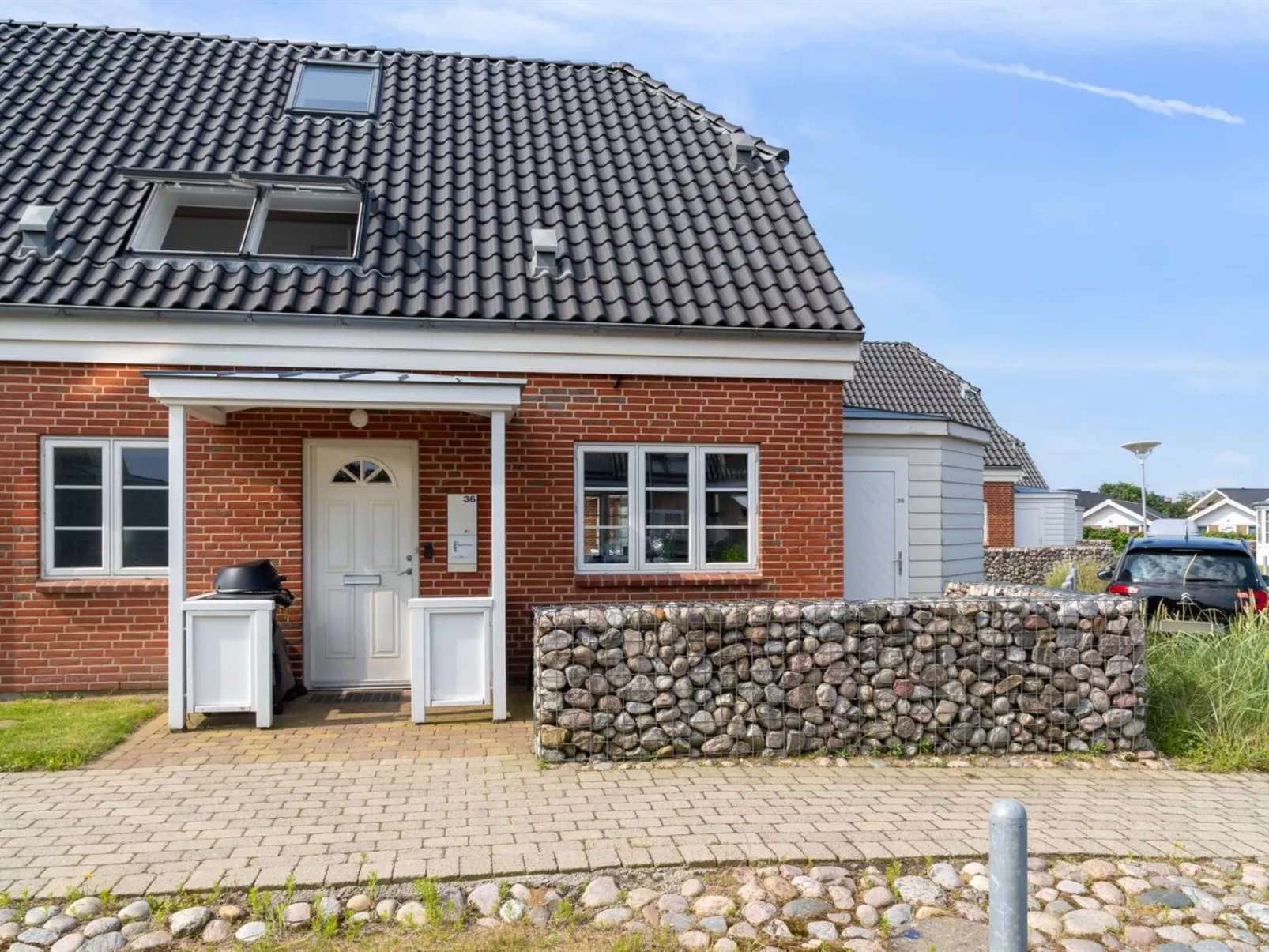 "Langsom" - 100m from the sea-Buiten