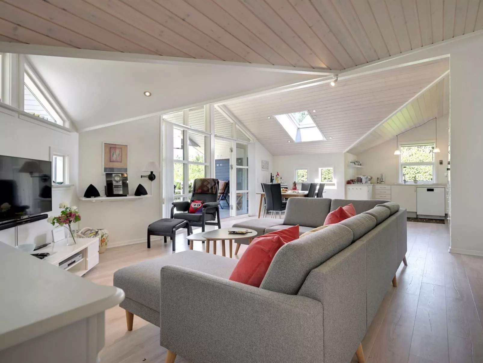 "Waltraud" - 500m from the sea-Binnen