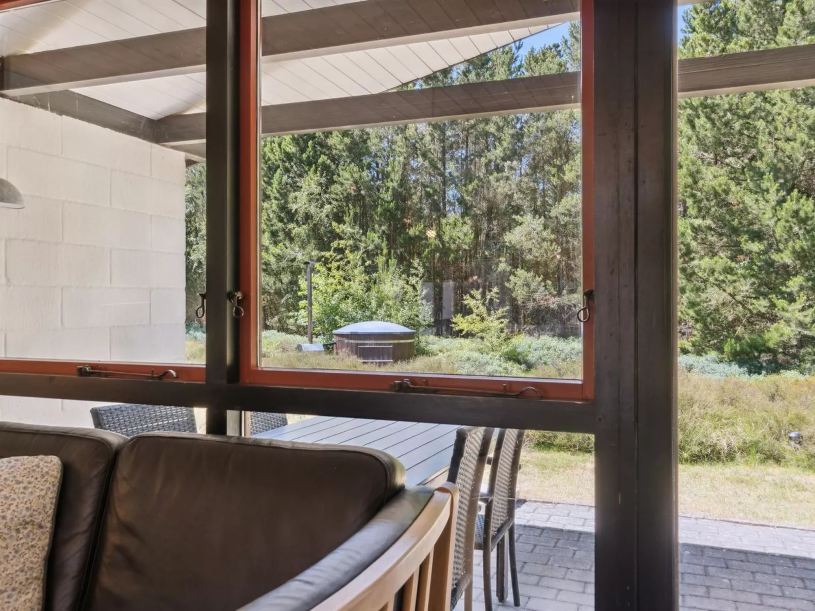 "Nila" - 750m from the sea-Binnen