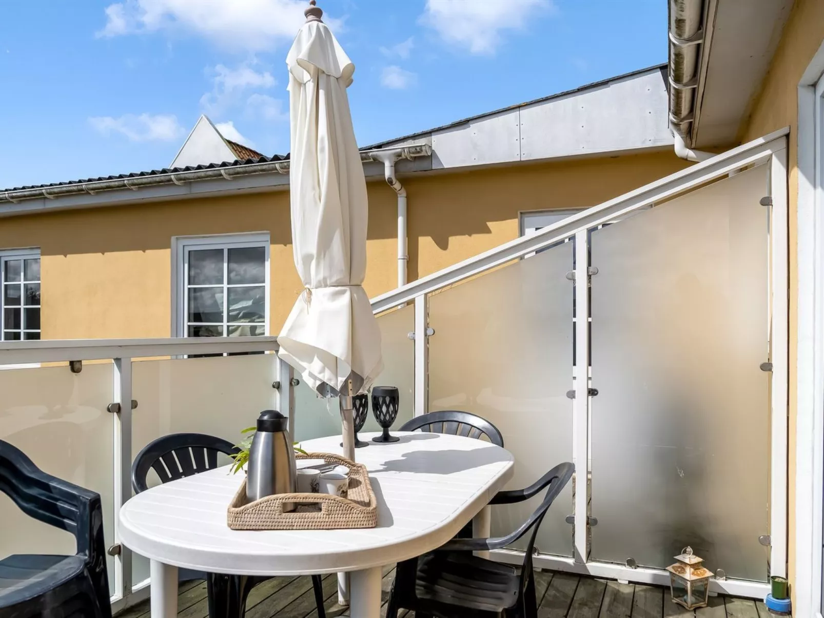 "Jördis" - 150m from the sea-Buiten