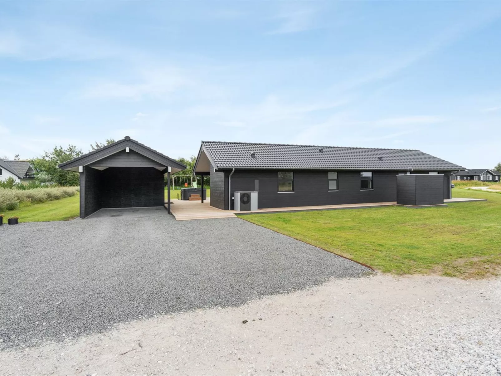 "Amitola" - 700m from the sea-Buiten