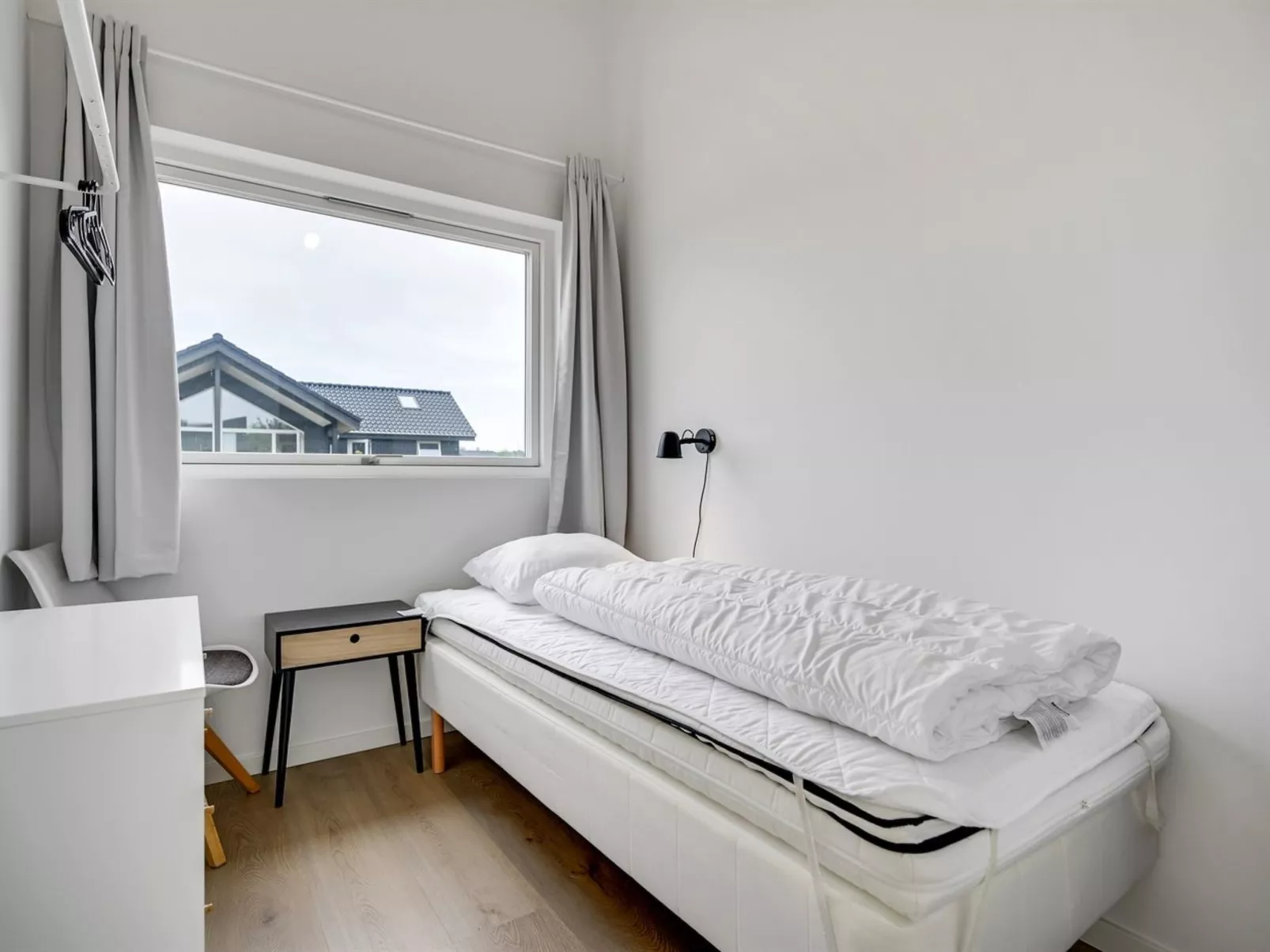 "Aatami" - 500m from the sea-Binnen