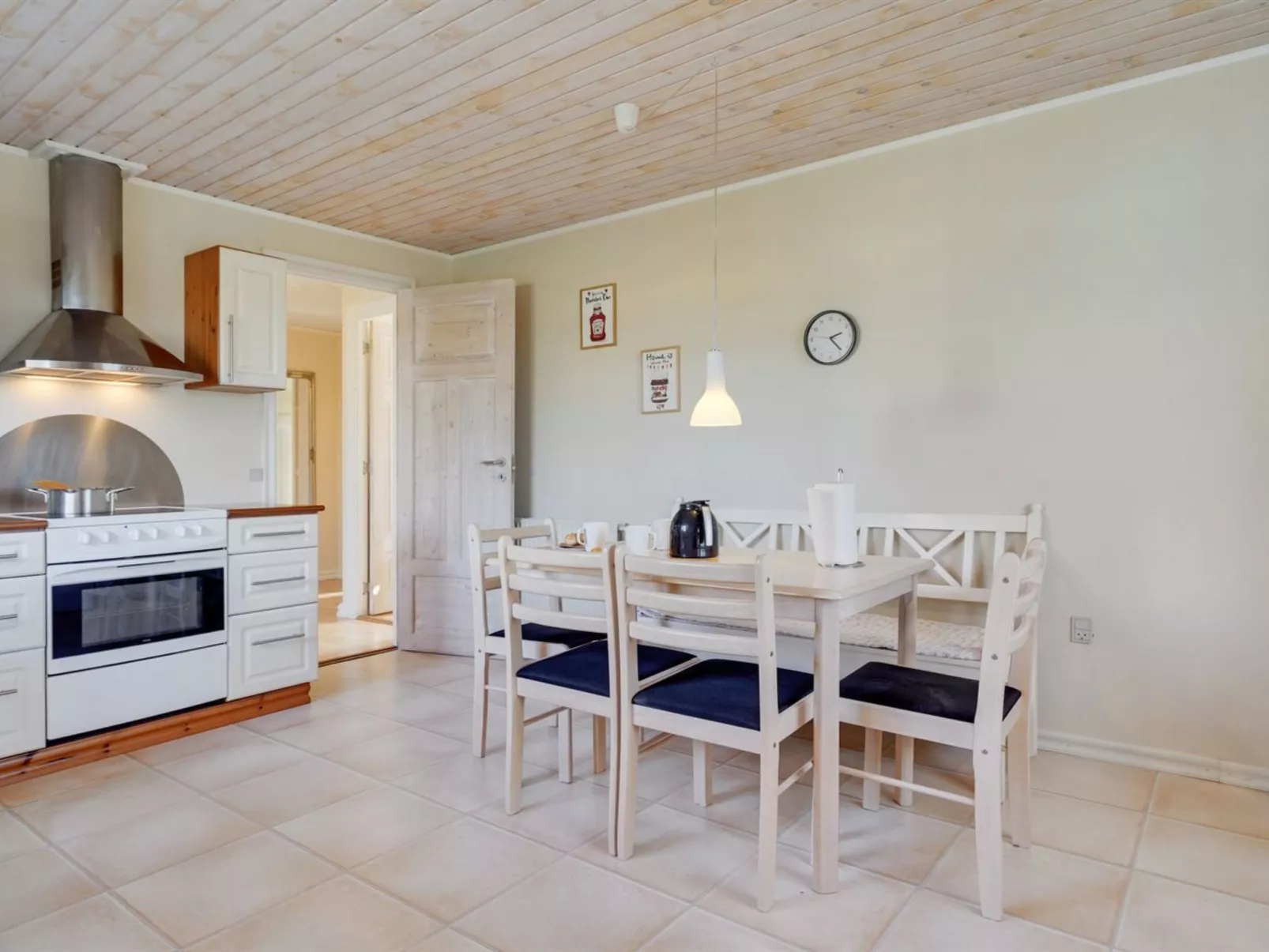 "Harrieth" - 16km from the sea-Binnen