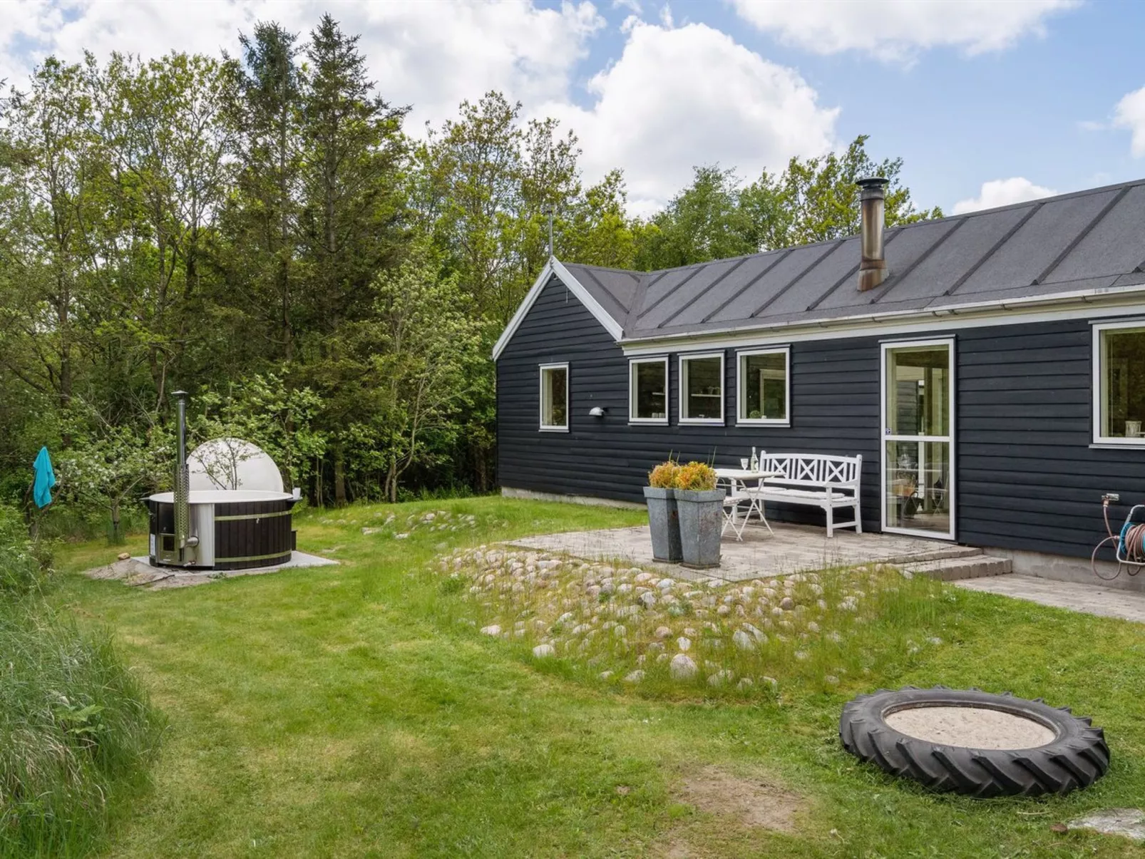 "Eireen" - 600m to the fjord-Binnen