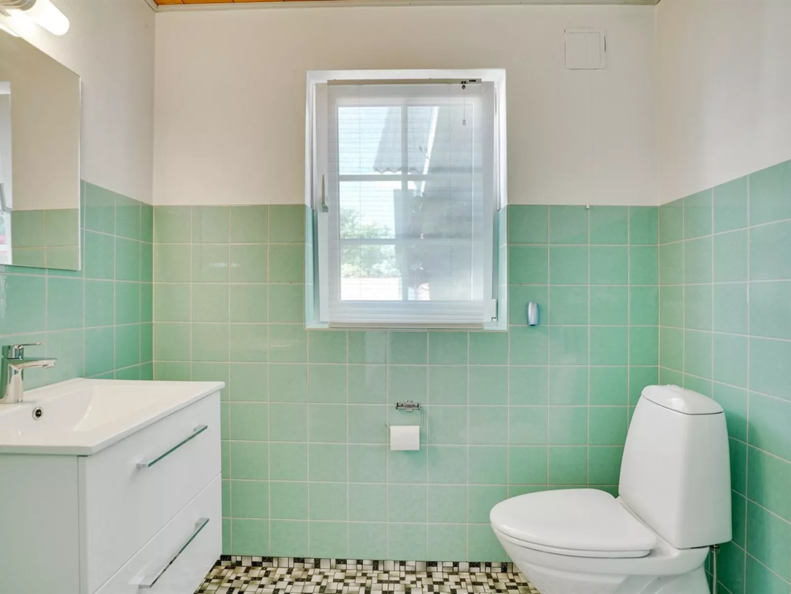 "Stefan" - 500m from the sea-Binnen