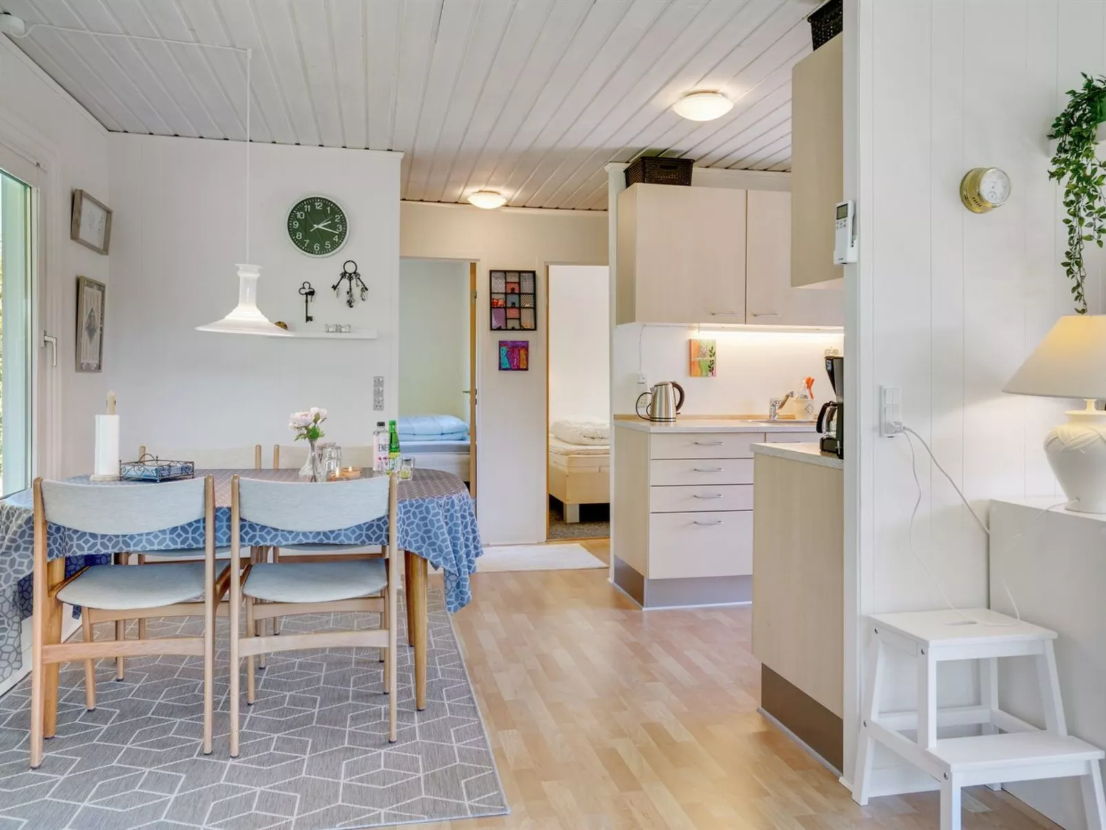 "Savina" -  from the sea-Binnen