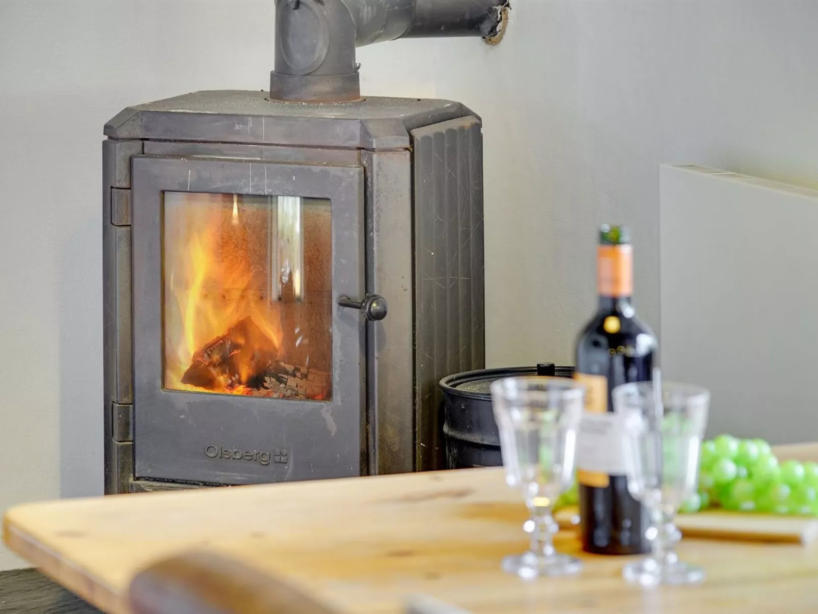 "Arnfin" - 160m from the sea-Binnen