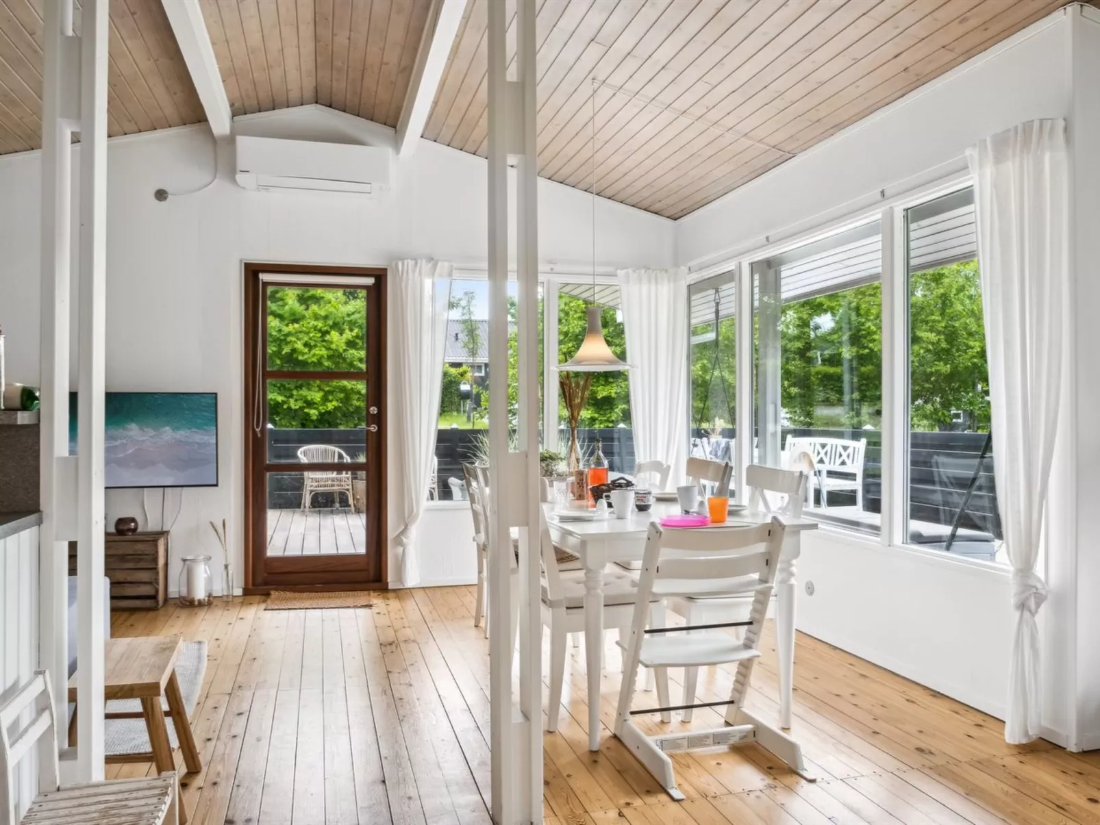 "Morten" - 500m from the sea-Binnen