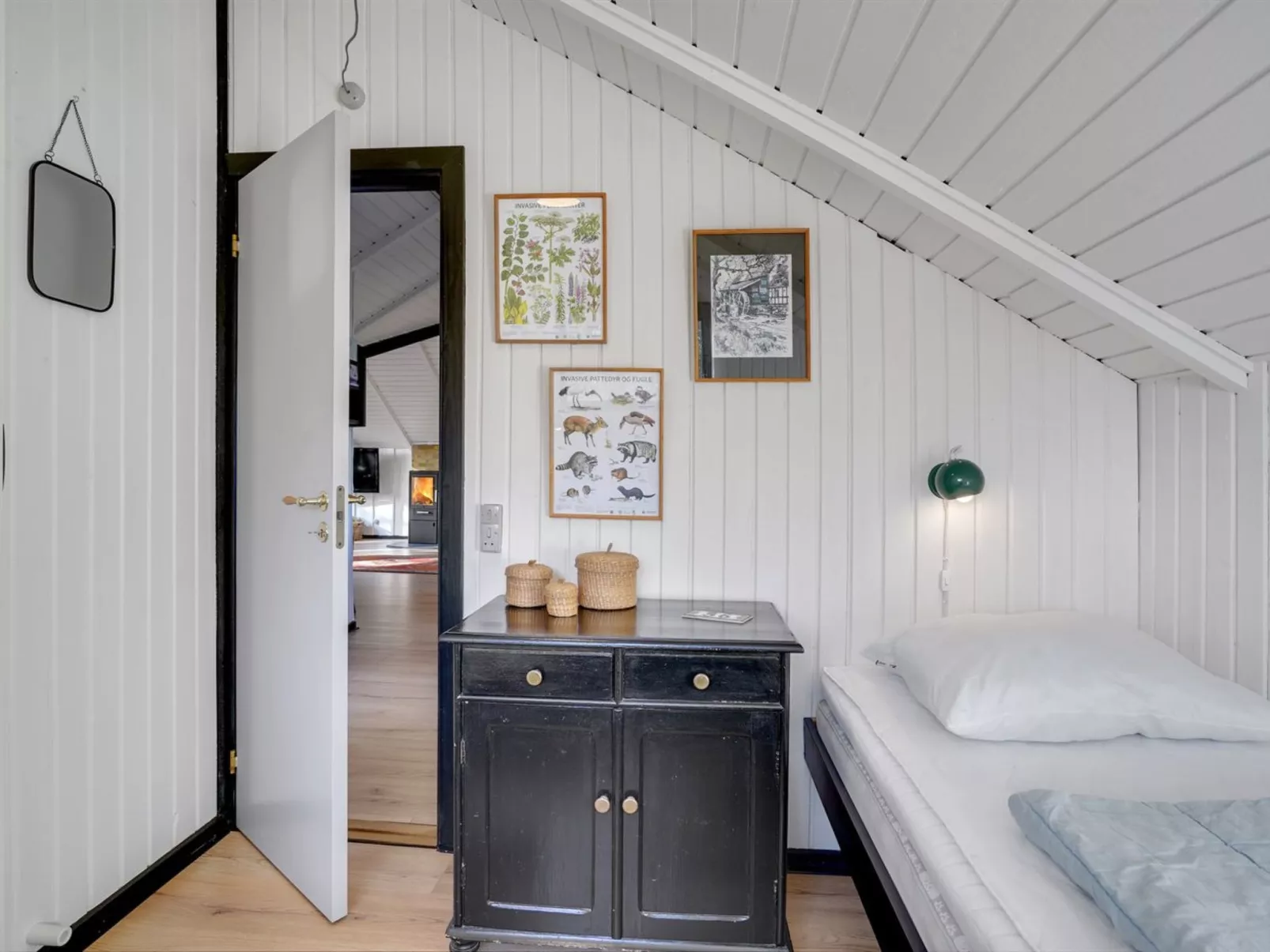 "Raita" - 350m to the fjord-Binnen