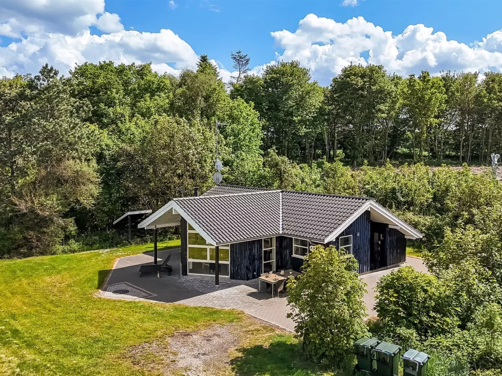 "Thorman" - 75m from the sea-Buiten