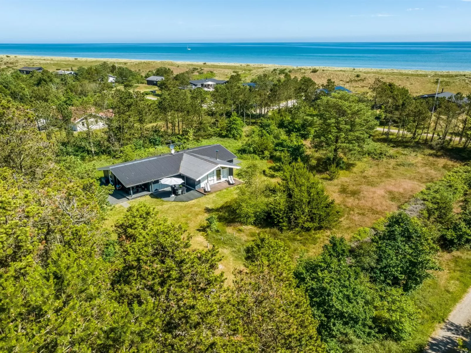 "Ajten" - 150m from the sea-Buiten