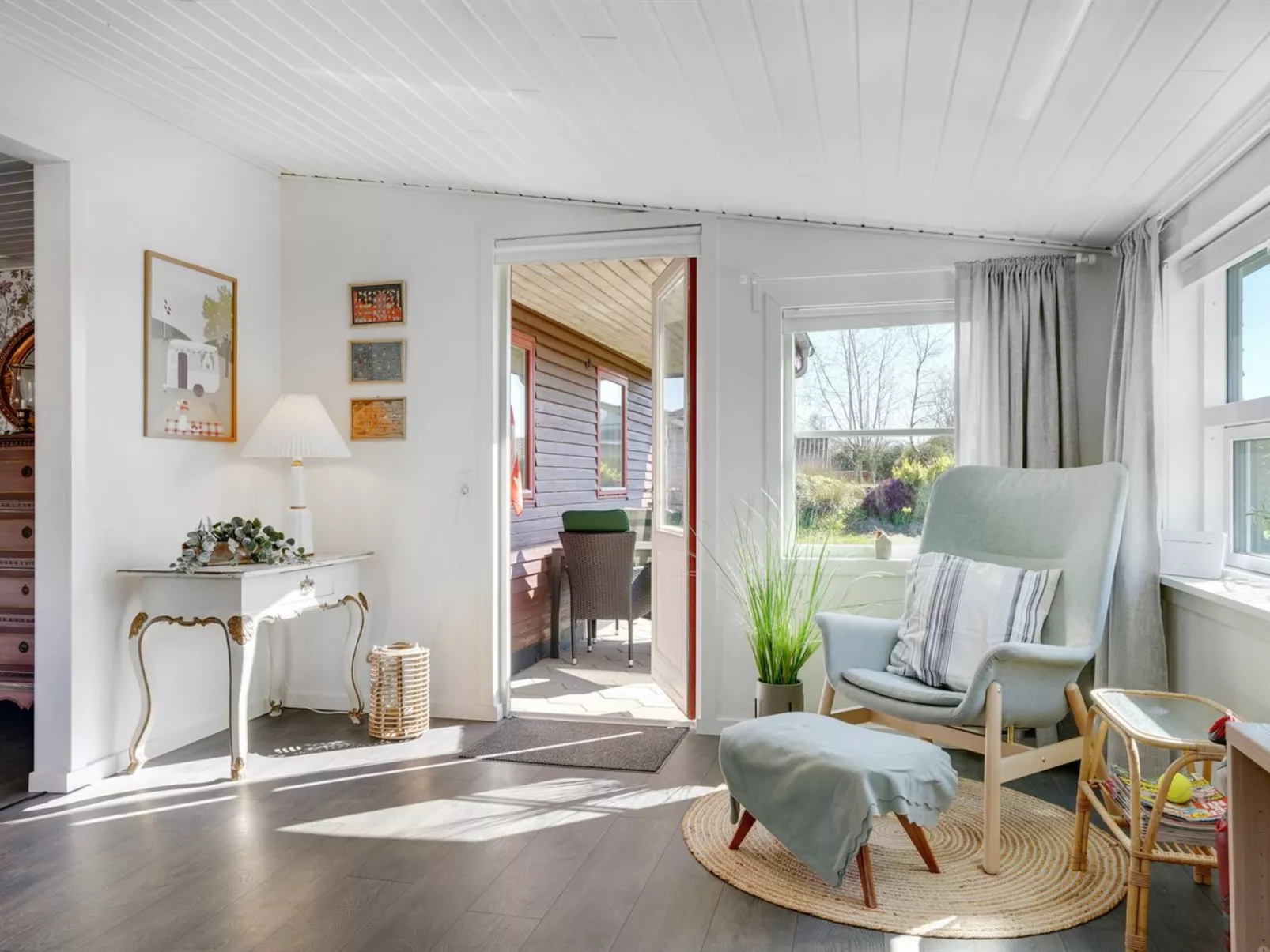 "Sveina" - 600m from the sea-Binnen