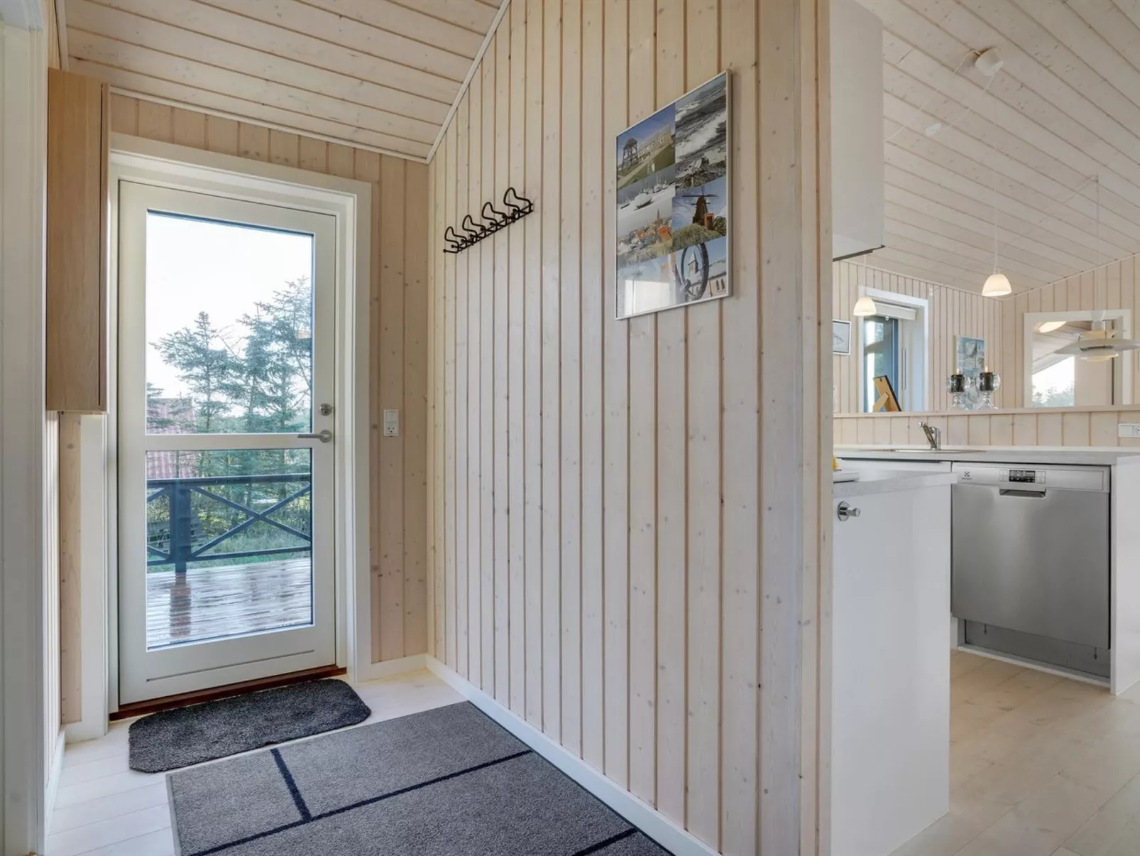 "Tayara" - 300m from the sea-Binnen