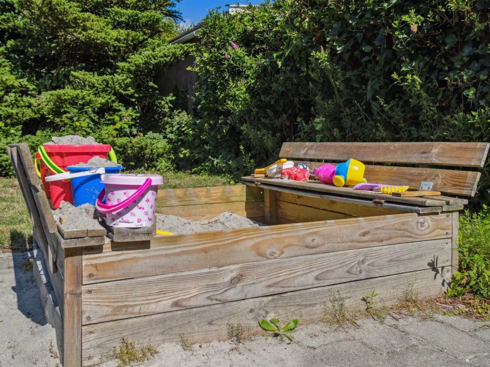 "Winona" - 300m from the sea-Buiten