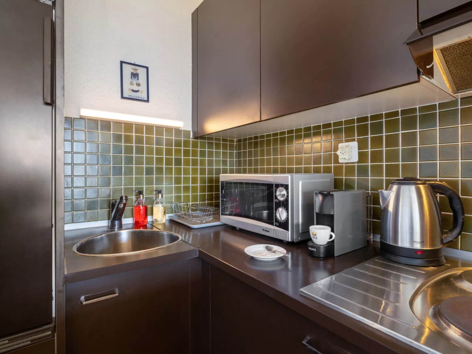 Jeanne D'Arc Apt. A-8-Binnen