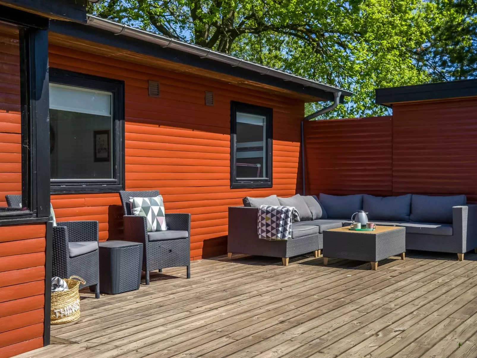 "Elmina" -  from the sea-Buiten