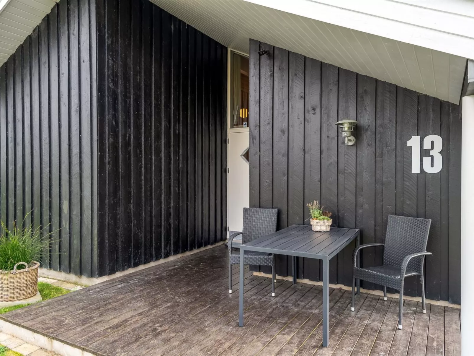 "Femke" - 250m to the fjord-Buiten