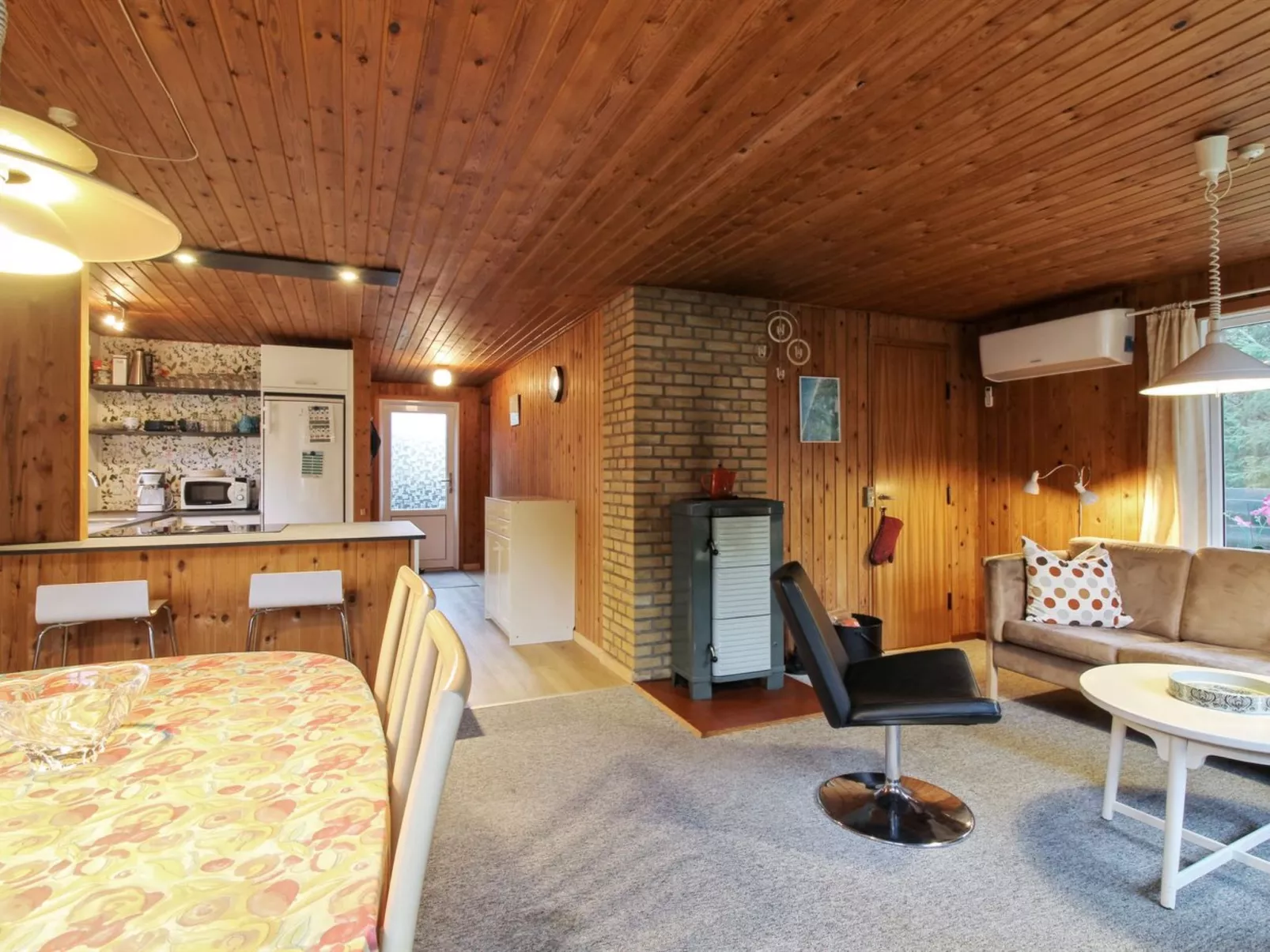 "Arie" - 500m from the sea-Binnen