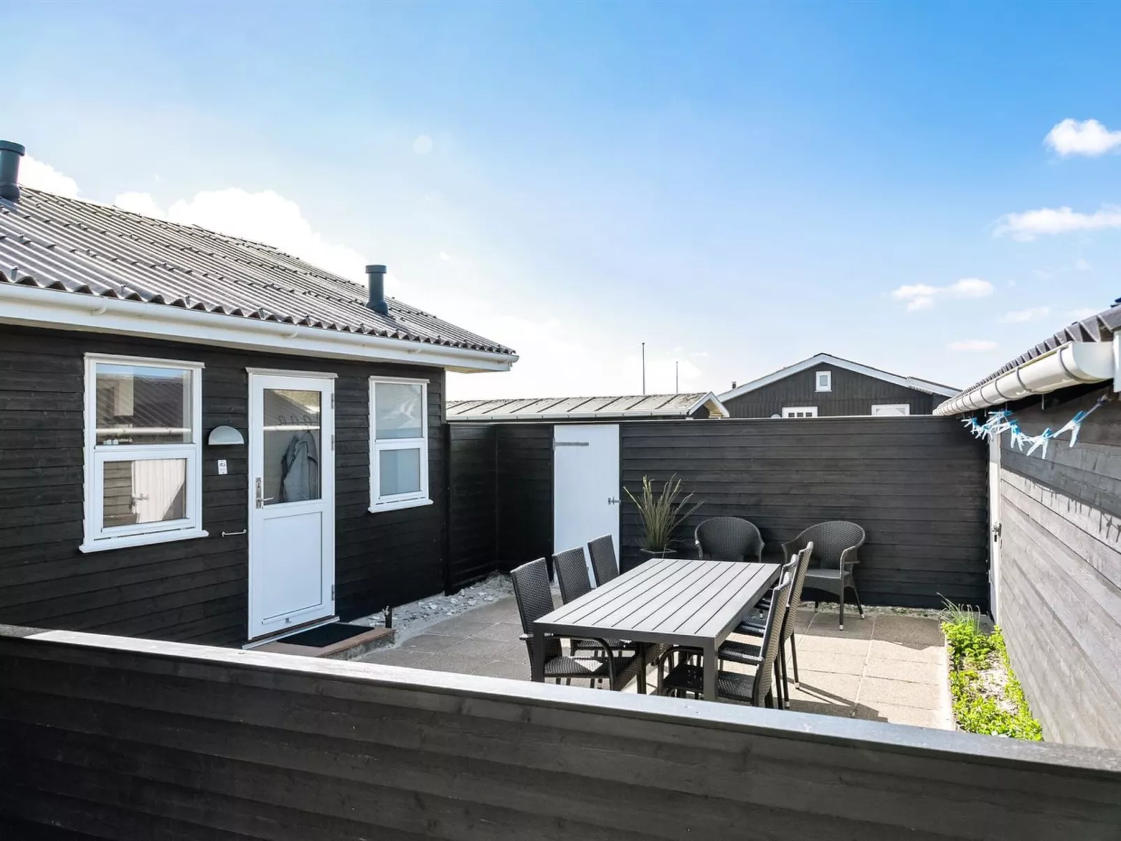 "Evely" - 300m from the sea-Buiten