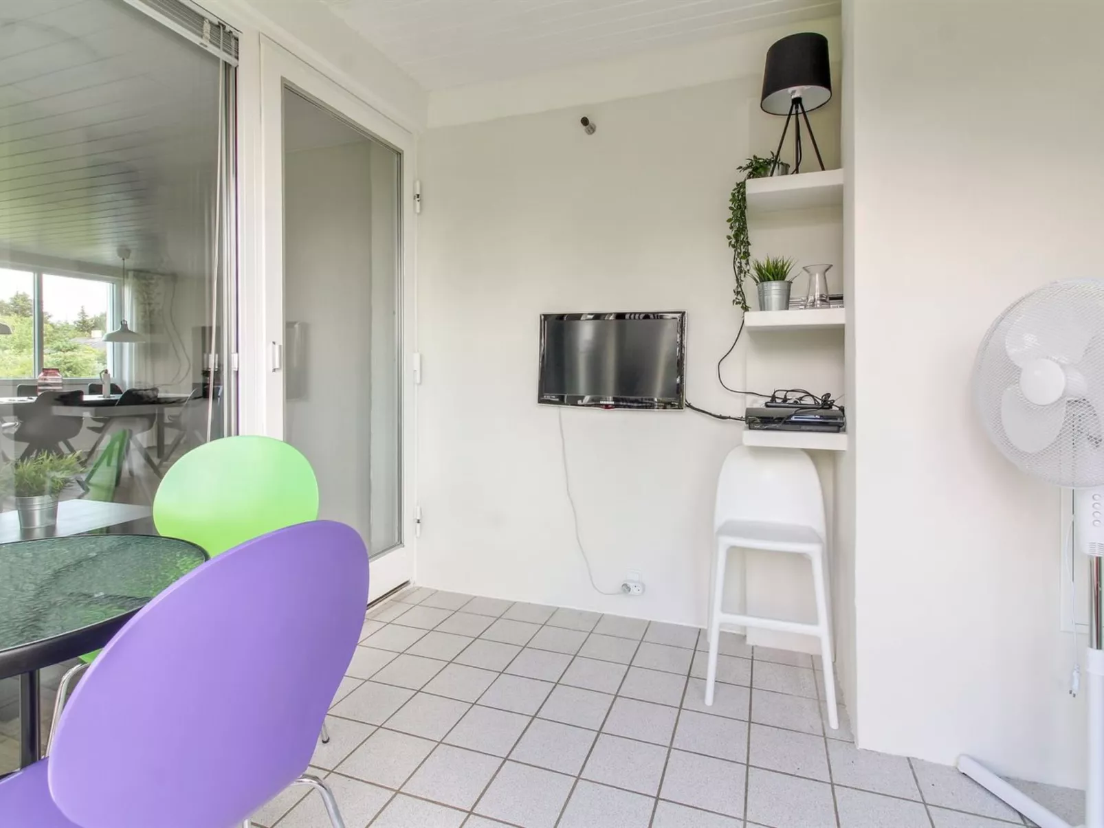 "Dome" - 750m from the sea-Binnen