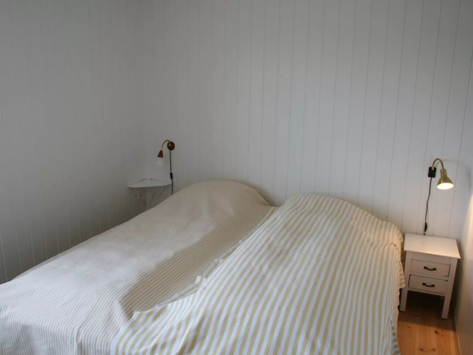 "Eikka" - 600m from the sea-Binnen