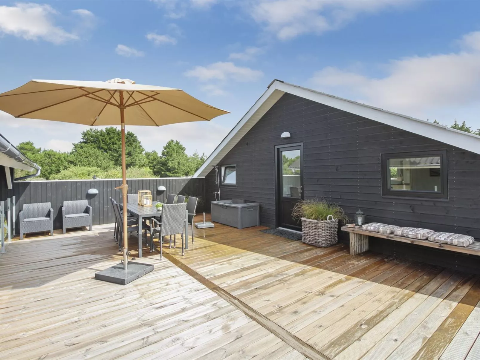 "Ellenora" - 1km from the sea-Buiten