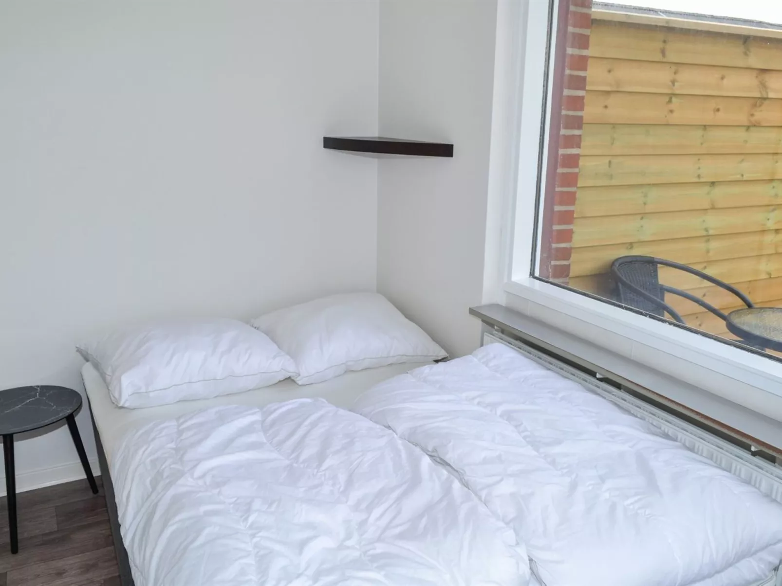 "Annicka" - 5km from the sea-Binnen