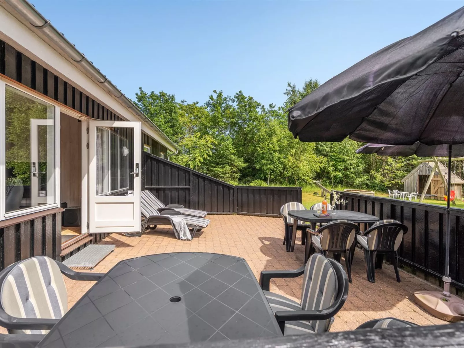 "Zenitha" - 300m from the sea-Buiten