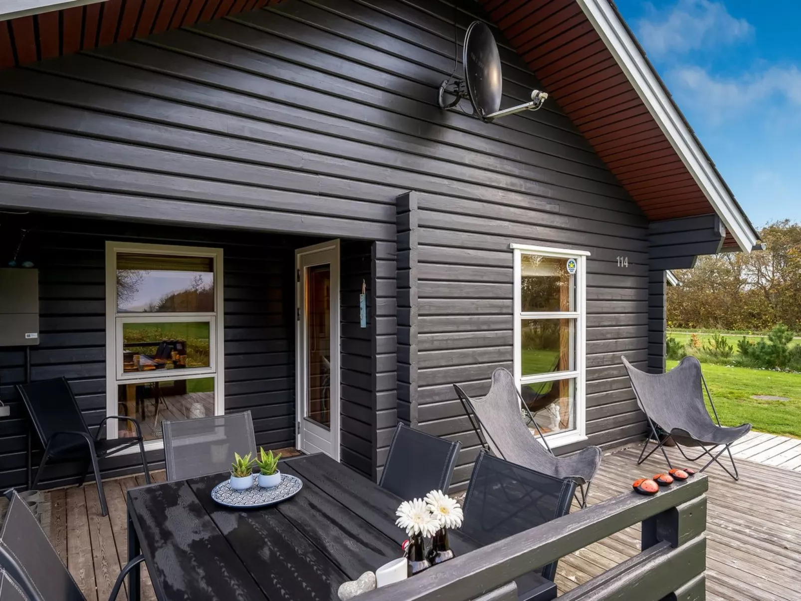 "Engeline" - 300m to the fjord-Buiten