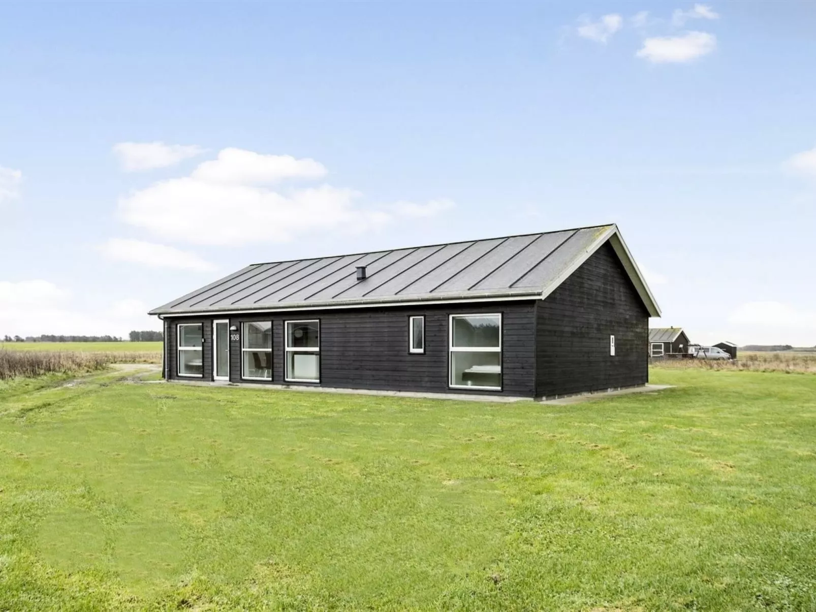 "Kirsi" - 1.6km from the sea-Buiten