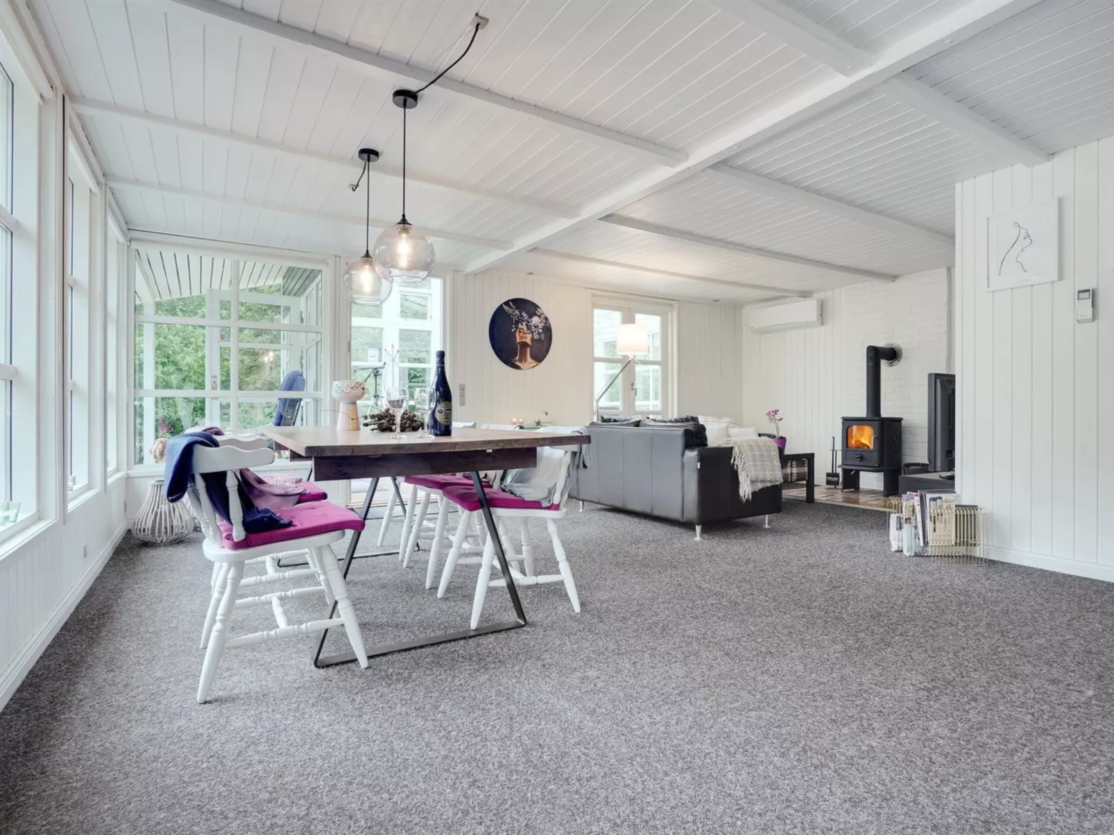 "Gunward" - 1.5km from the sea-Binnen