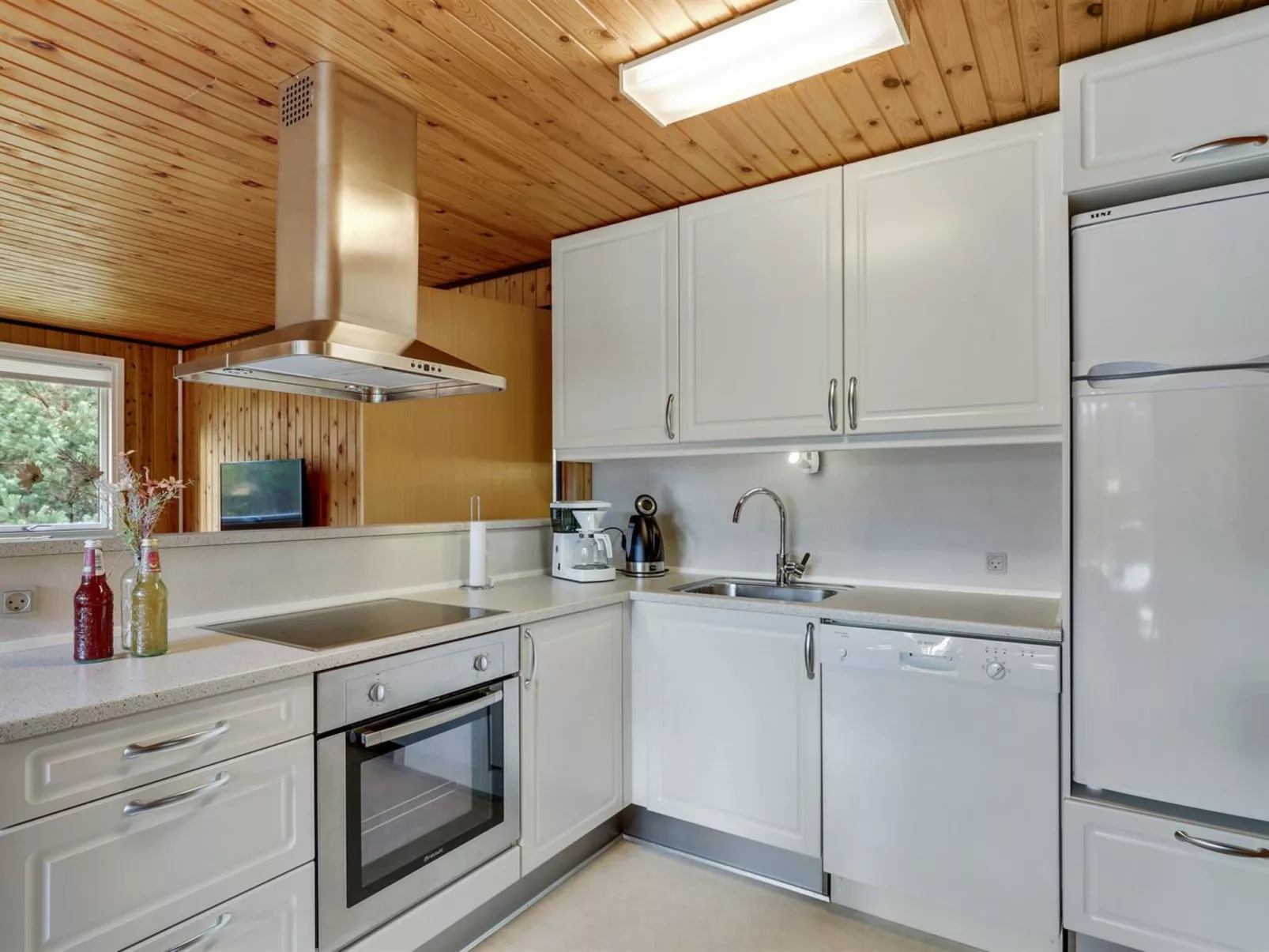 "Gerty" - 300m from the sea-Binnen