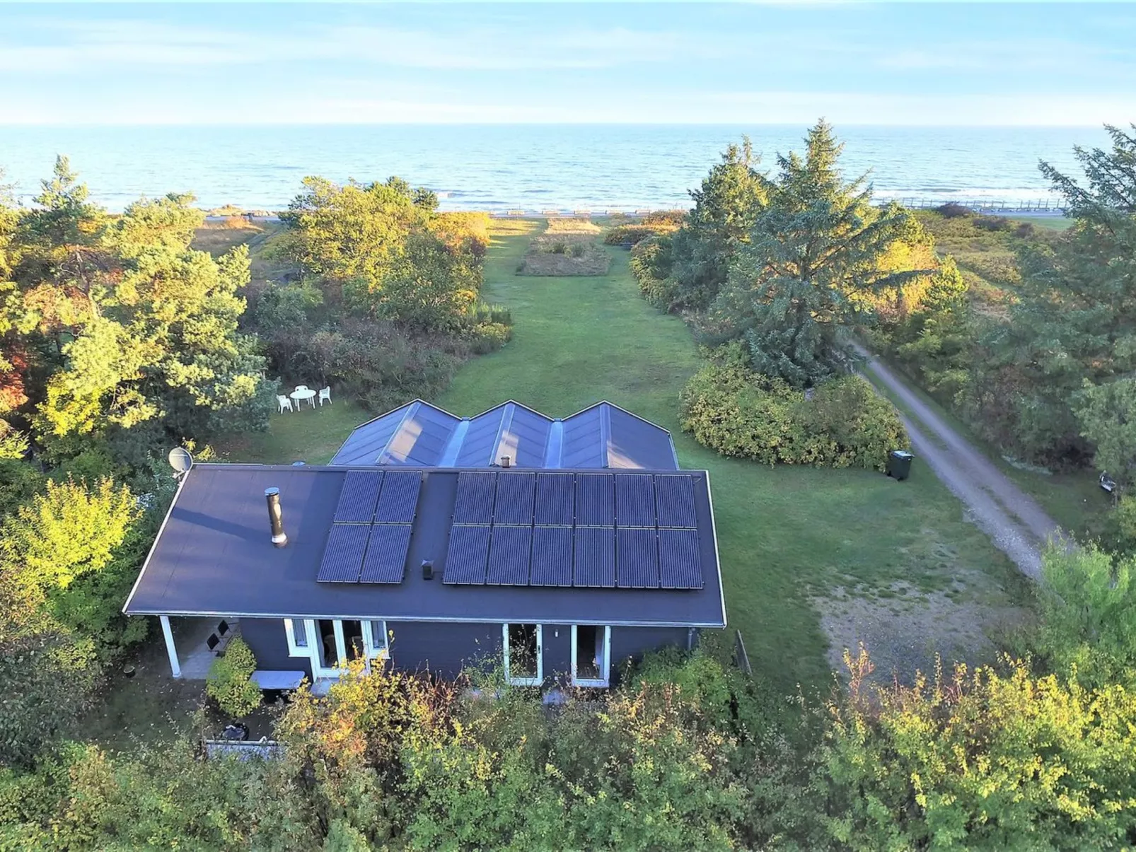 "Carmen" - 25m from the sea-Buiten