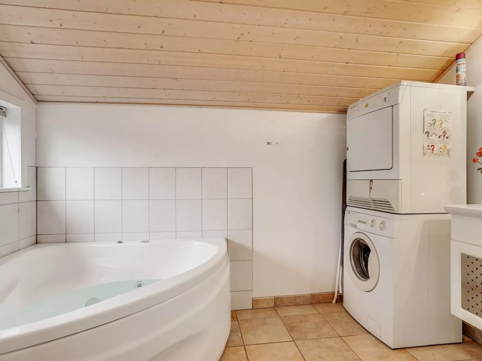 "Hilke" - 850m from the sea-Binnen