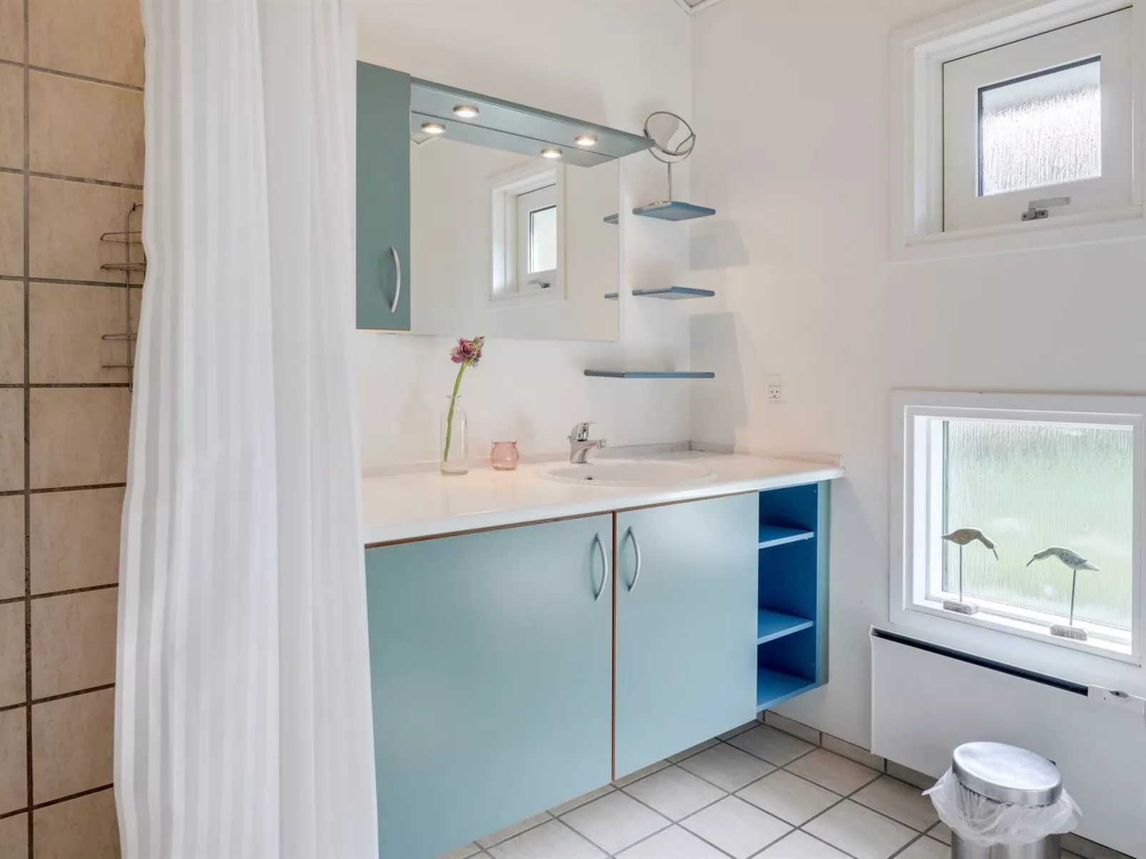 "Tjelle" - 300m from the sea-Binnen