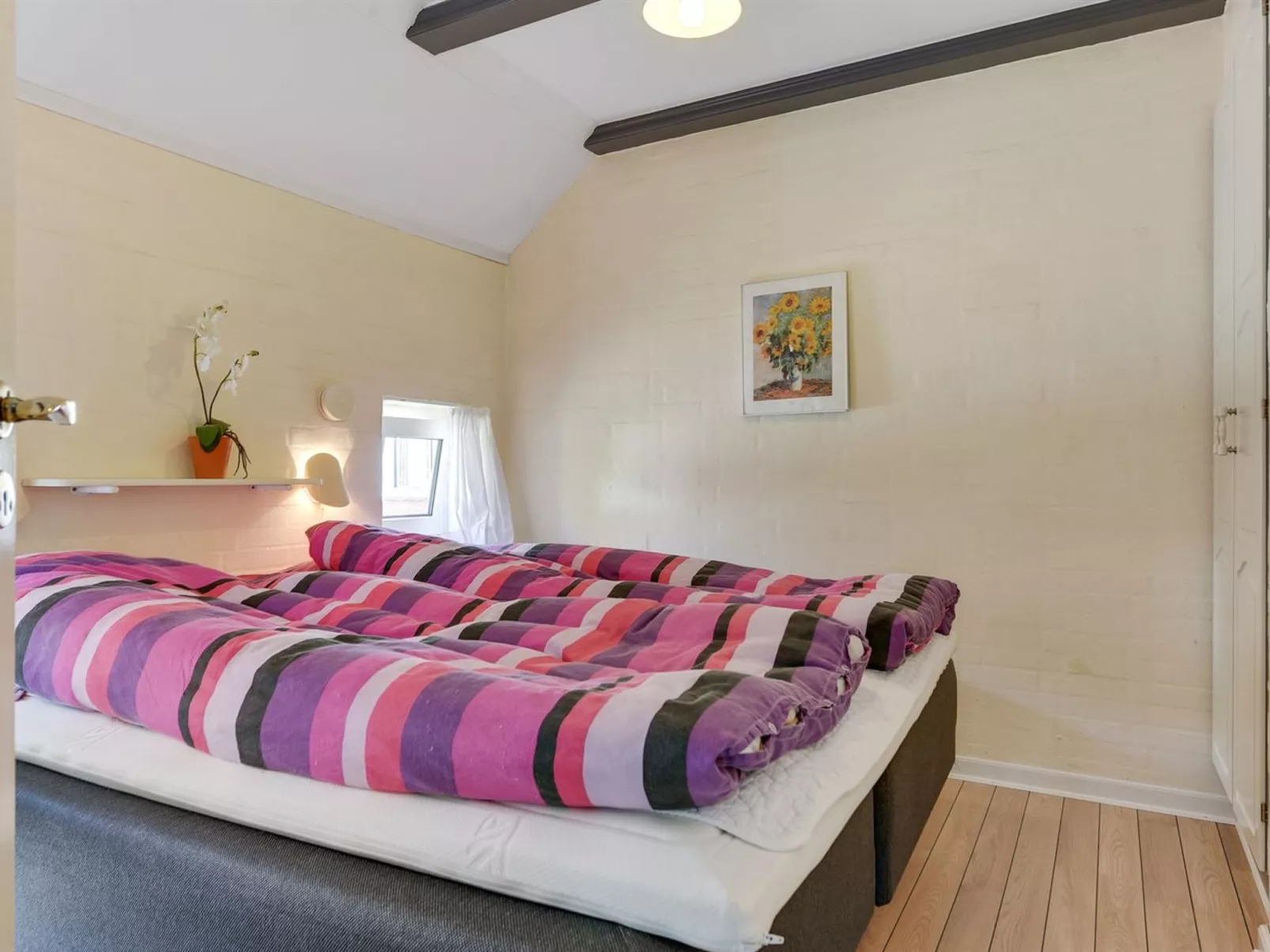 "Swening" - 2.1km from the sea-Binnen