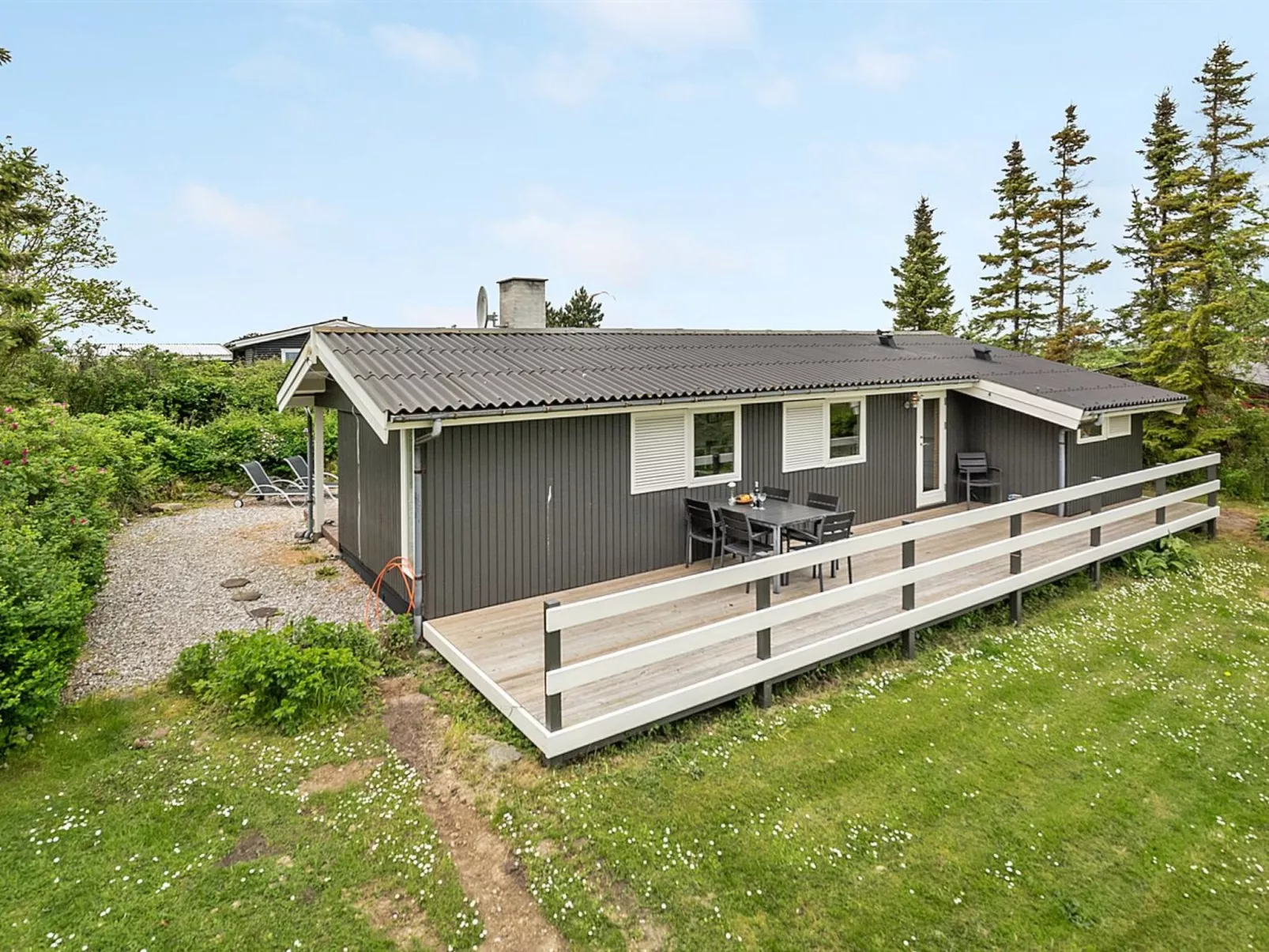 "Jenny" - 140m from the sea-Buiten