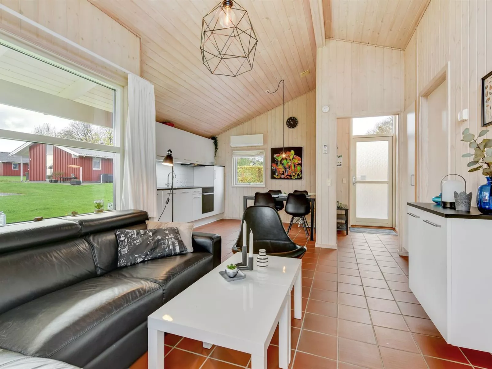 "Helga" - 100m from the sea-Binnen