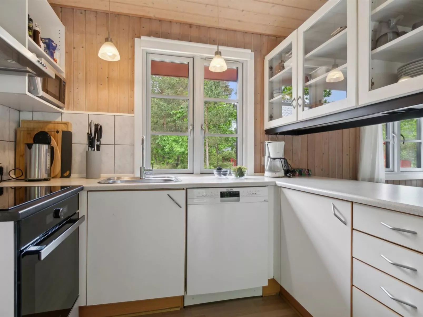 "Patti" - 150m from the sea-Binnen